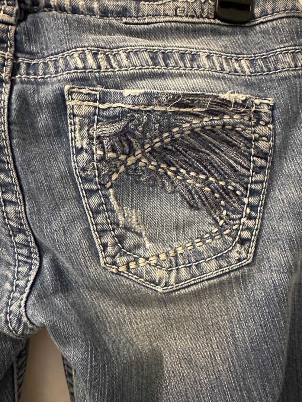 Silver “Tuesday” Jeans - Picture 7 of 10